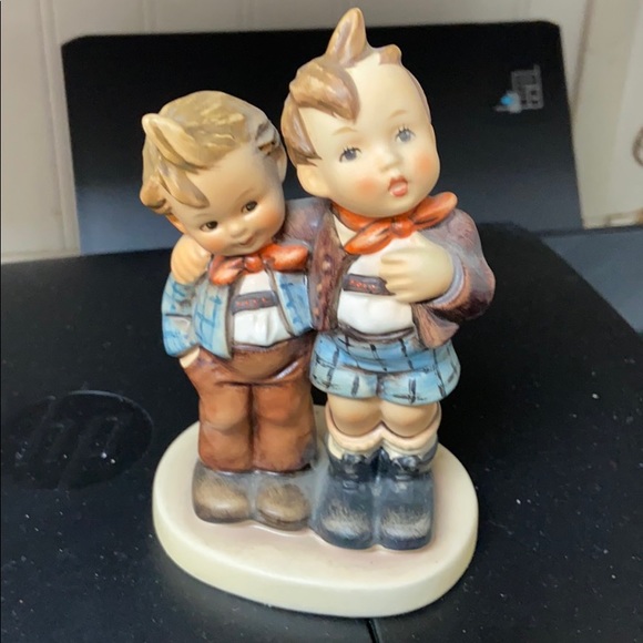 Two little boys - Picture 2 of 6